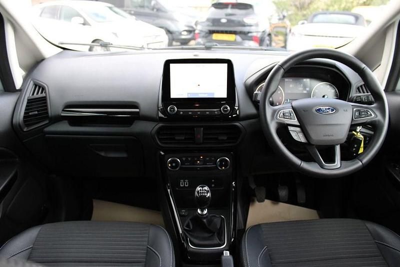 Usado Ford Ecosport Titanium 125 HP (91 kW) 2021 Prateado SUV