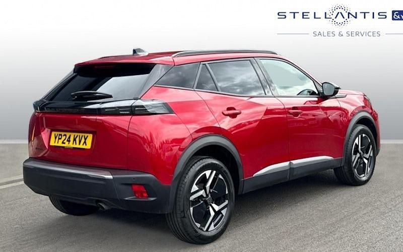 Used Peugeot 2008 Allure 101 HP (74 kW) 2024 Red SUV