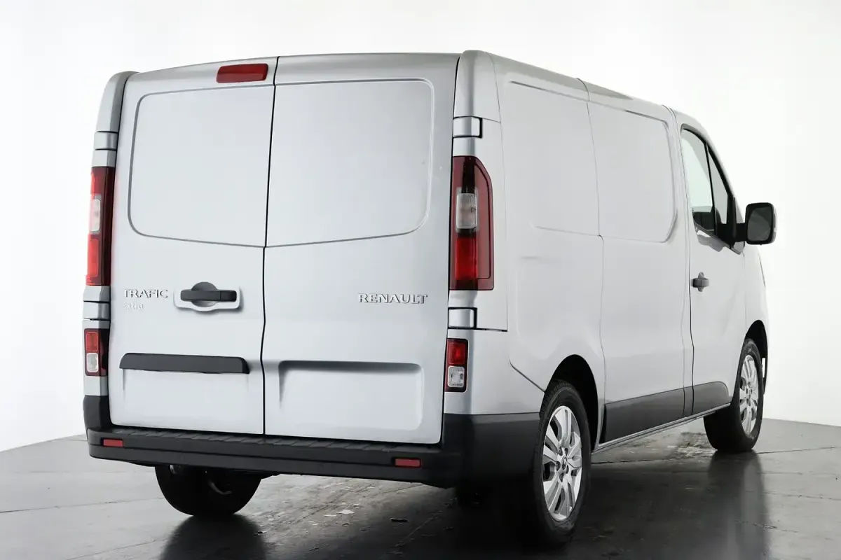 New Renault Trafic 2025 Grey MPV