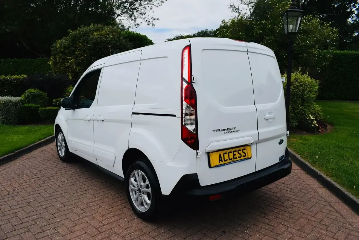 Used Ford Transit Limited 100 HP (73 kW) 2023 White Van