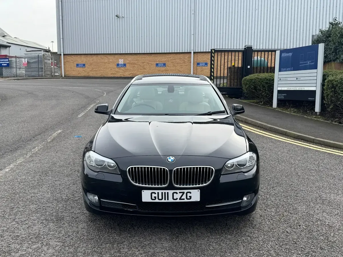 Used BMW 520 2011 Black Estate
