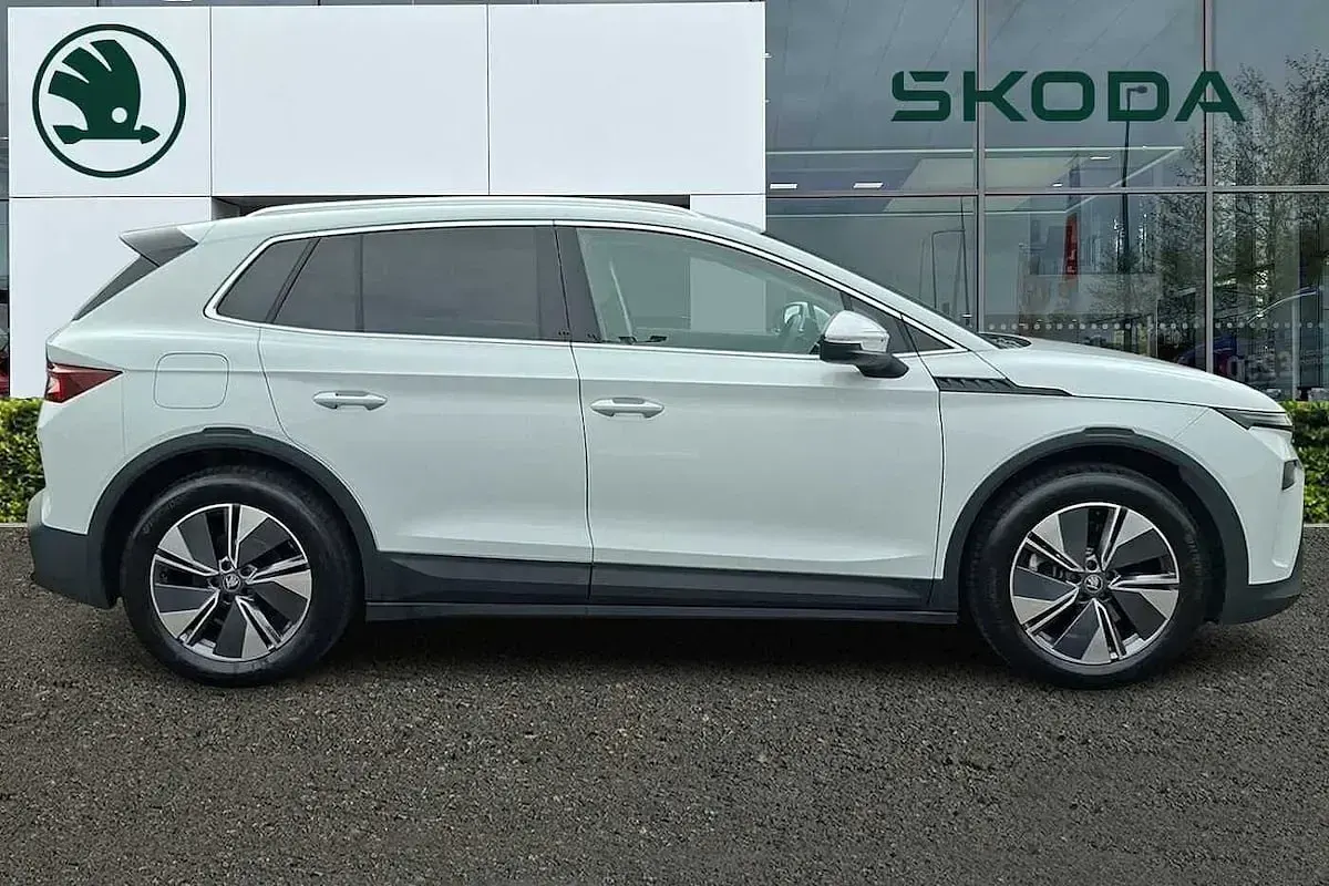 Used Skoda Elroq 210 kW (286 HP) 2025 Moon white metallic SUV