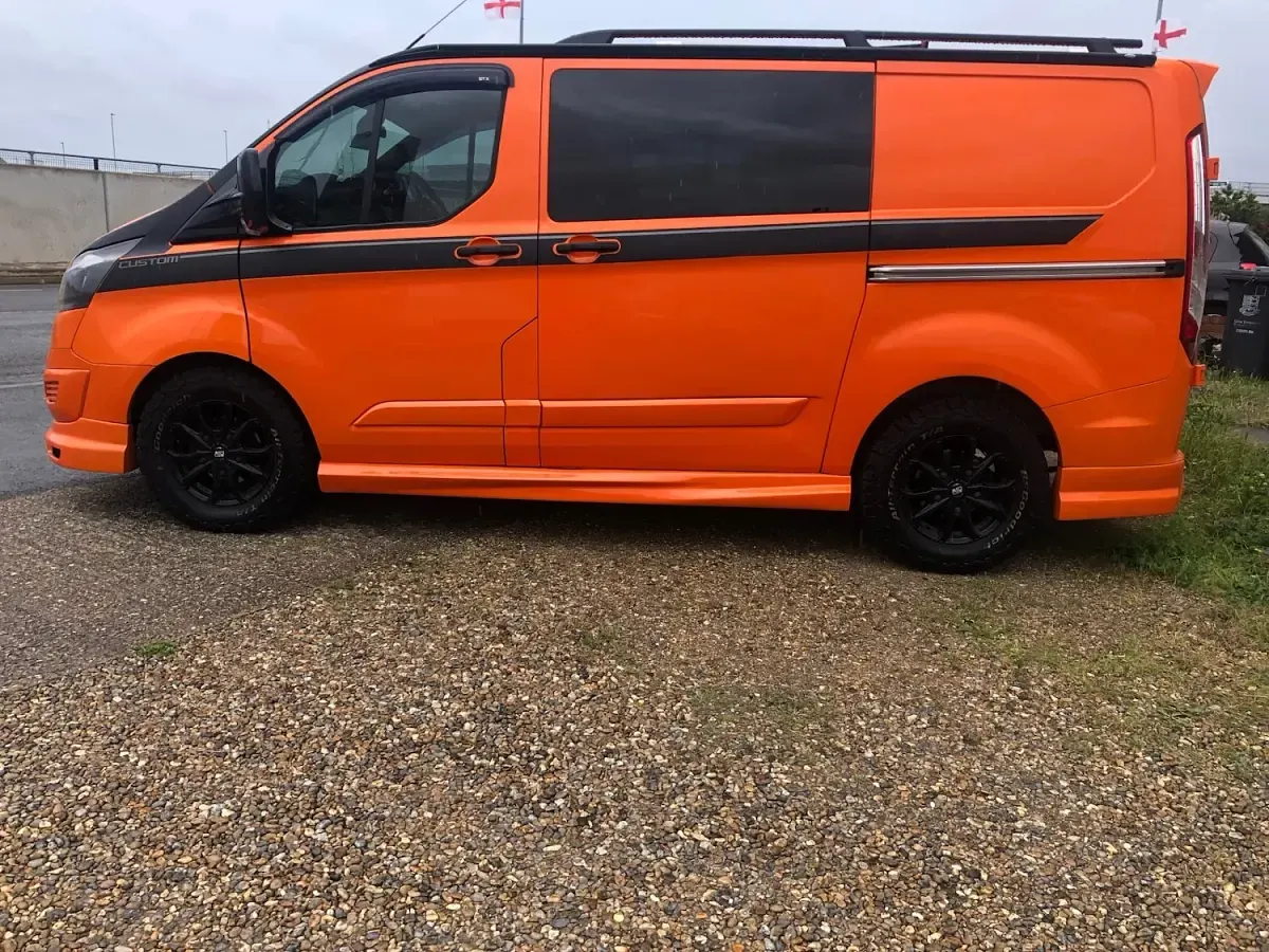 Used Ford Transit Custom 100 HP (73 kW) 2015 Orange Van