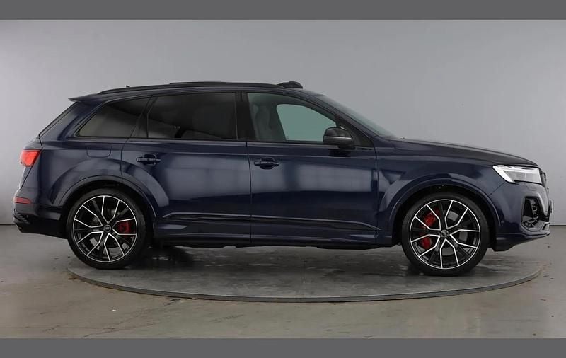 Used Audi SQ7 Comfort 500 HP (367 kW) 2025 Blue SUV