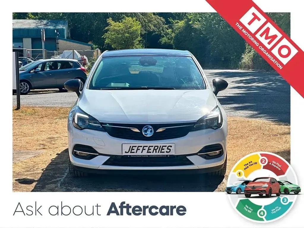 Used Vauxhall Astra Edition 145 HP (106 kW) 2021 White Hatchback