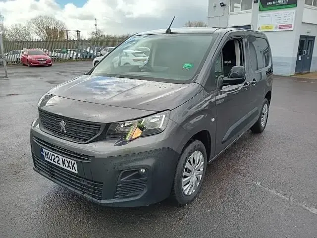 Usado Peugeot Partner 2022 Cinzento Monovolume