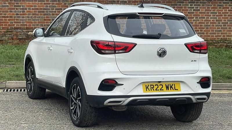 Used MG ZS Exclusive 109 HP (80 kW) 2022 White SUV