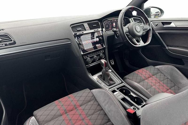 Used VW Golf VII GTI 290 HP (213 kW) 2020 White Hatchback