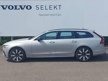 New Volvo V90 Plus 350 HP (257 kW) 2025 Silver Estate