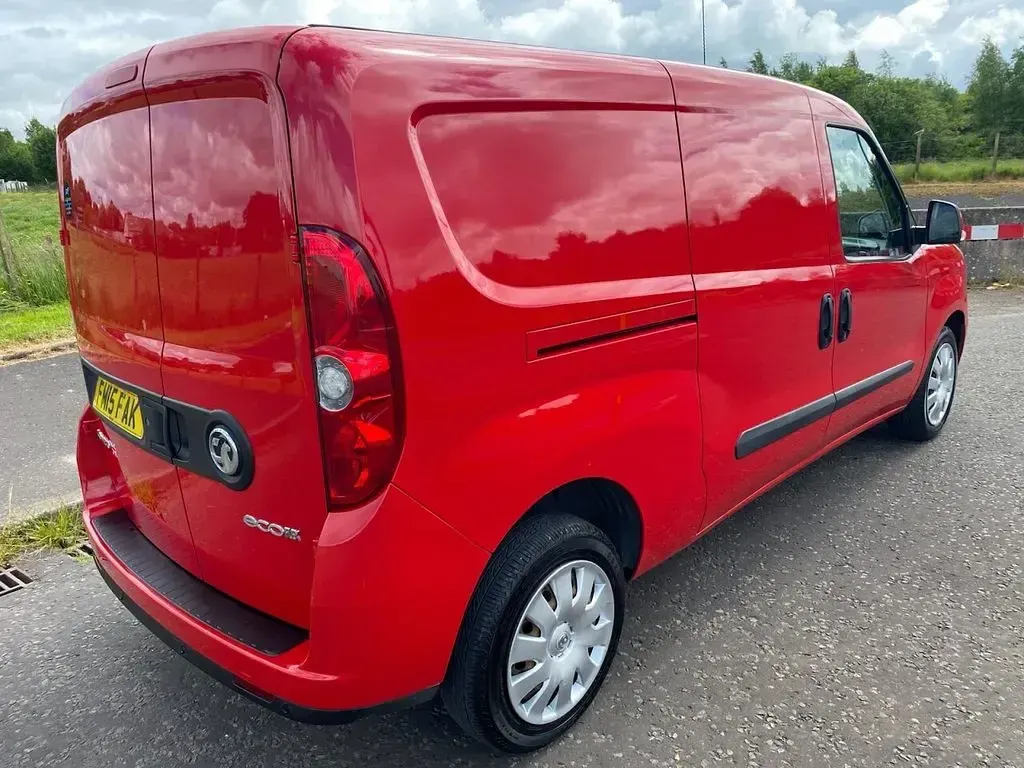 Used Vauxhall Combo Sportive 2015 Red MPV