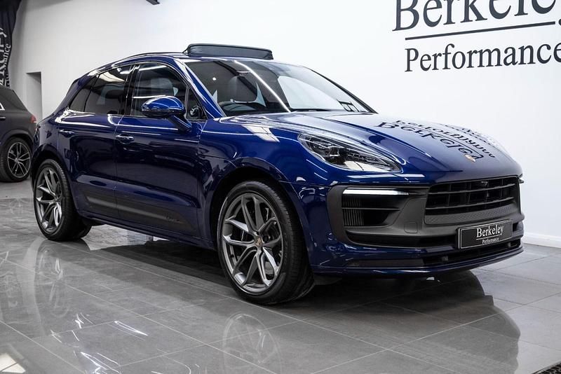 Used Porsche Macan 440 HP (323 kW) 2023 Blue SUV