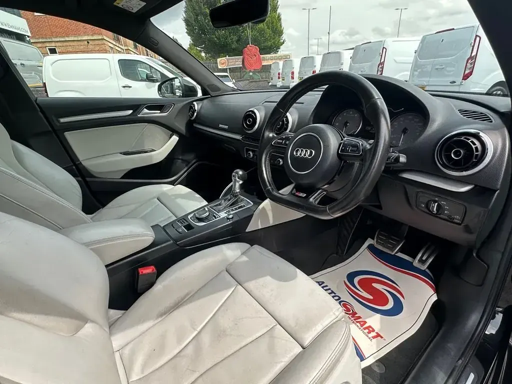 Used Audi S3 Sportback Advanced 300 HP (220 kW) 2015 Black Hatchback