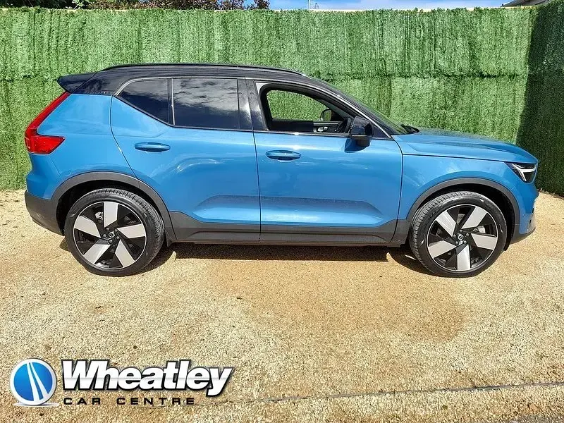 Used Volvo XC40 Ultimate 175 kW (238 HP) 2023 Blue SUV