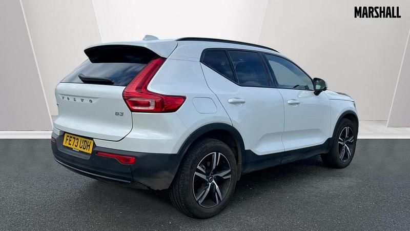 Used Volvo XC40 Plus 163 HP (119 kW) 2023 White SUV