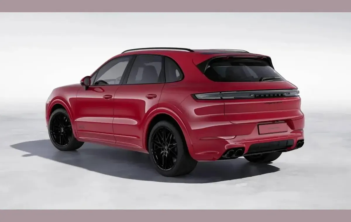 Used Porsche Cayenne GTS 493 HP (362 kW) 2024 Red SUV