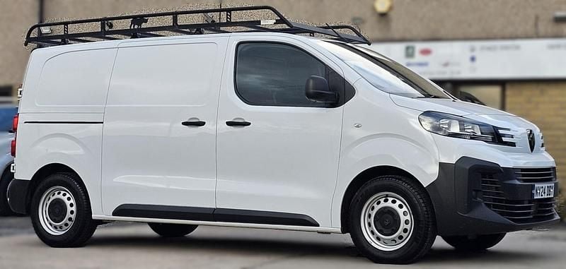 Used Peugeot Expert 2024 White Van