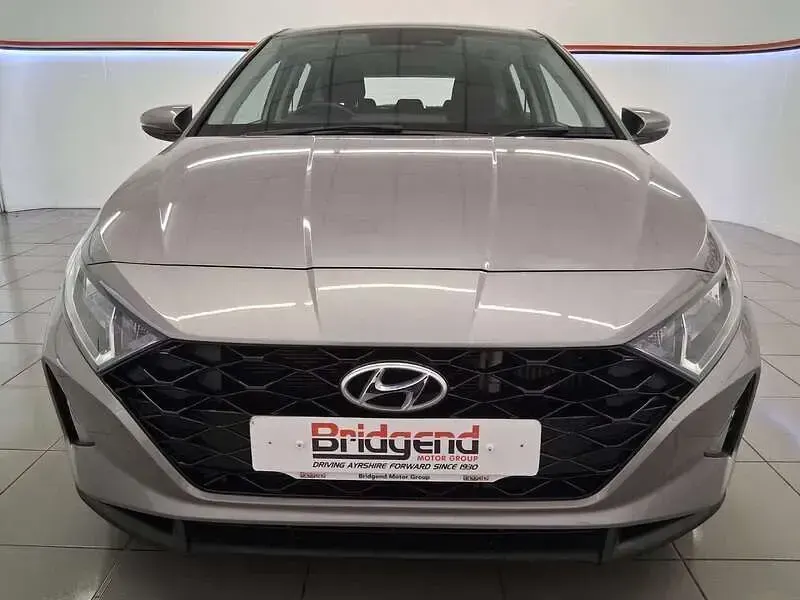 Used Hyundai i20 SE 100 HP (73 kW) 2022 Bronze Hatchback