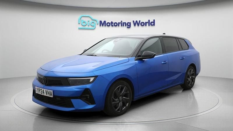 Used Vauxhall Astra S 131 HP (96 kW) 2024 Blue Estate