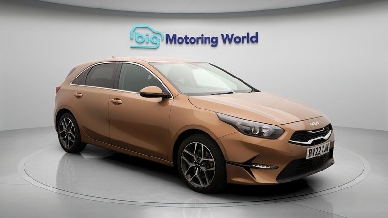 Used 2022 Kia Ceed 2 | £14,000 (Fair price) - Image 1/4