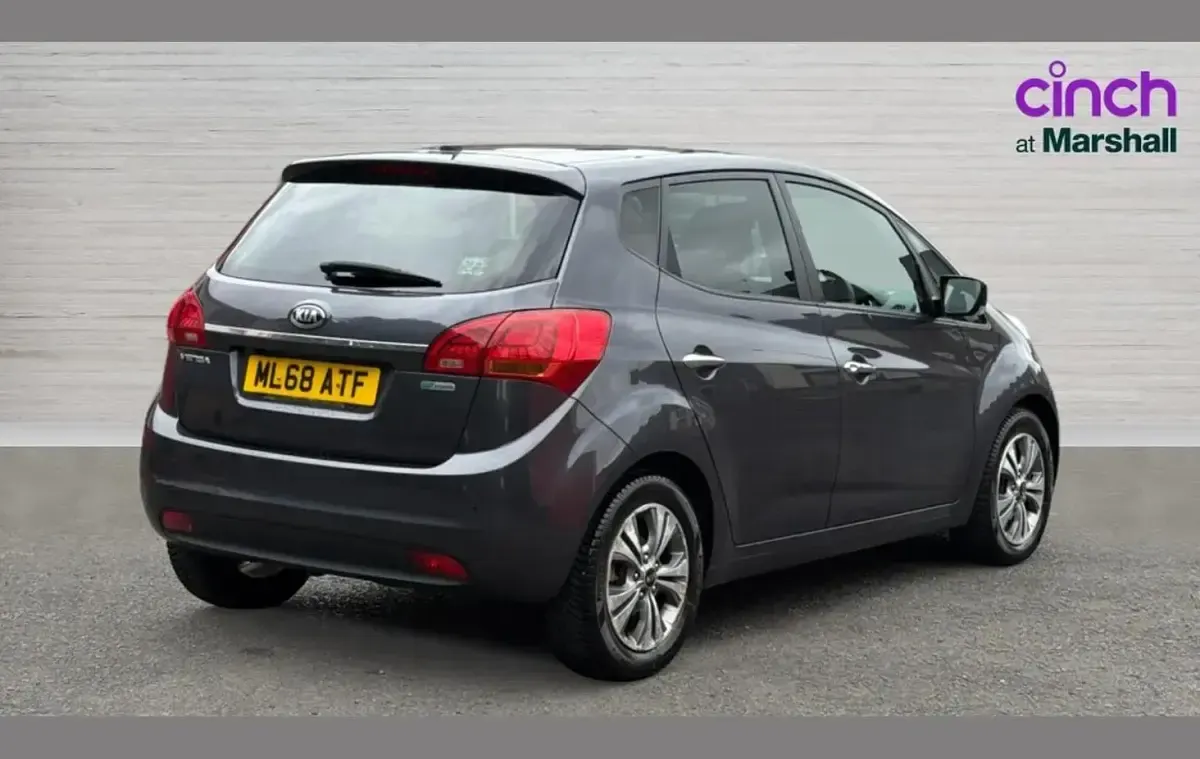 Used Kia Venga 125 HP (91 kW) 2018 Silver Hatchback