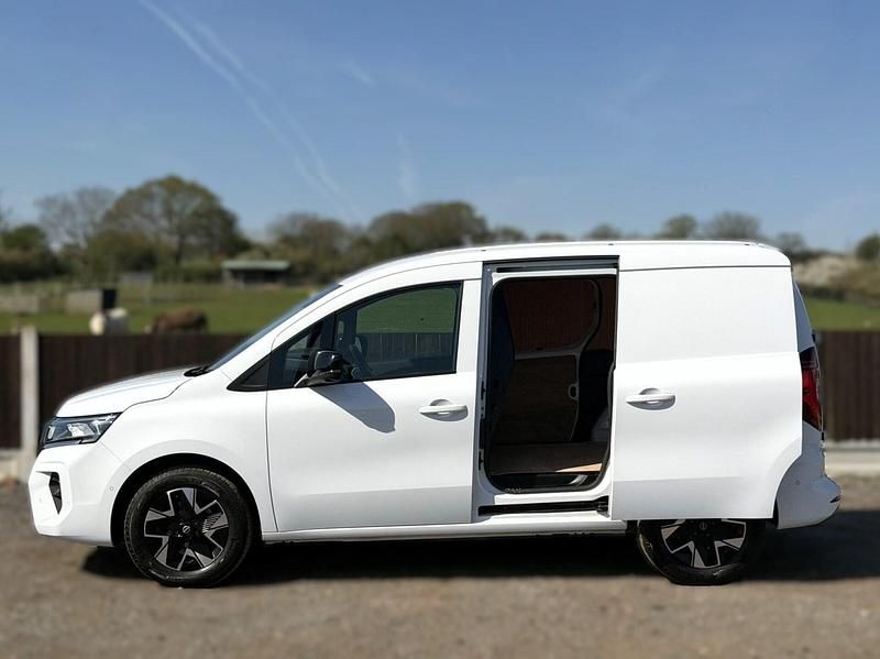 Used Nissan Townstar Tekna+ 2023 White