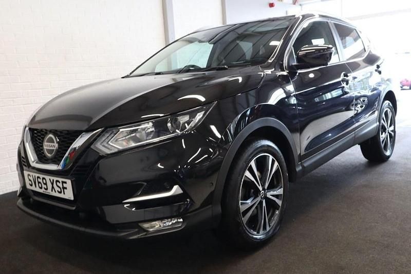Used Nissan Qashqai N-Connecta 160 HP (117 kW) 2019 Black SUV