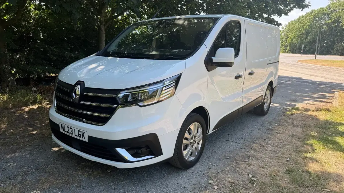 Used Renault Trafic 2023 White MPV
