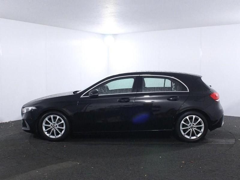 Used Mercedes A180 Executive 136 HP (100 kW) 2019 Black Hatchback