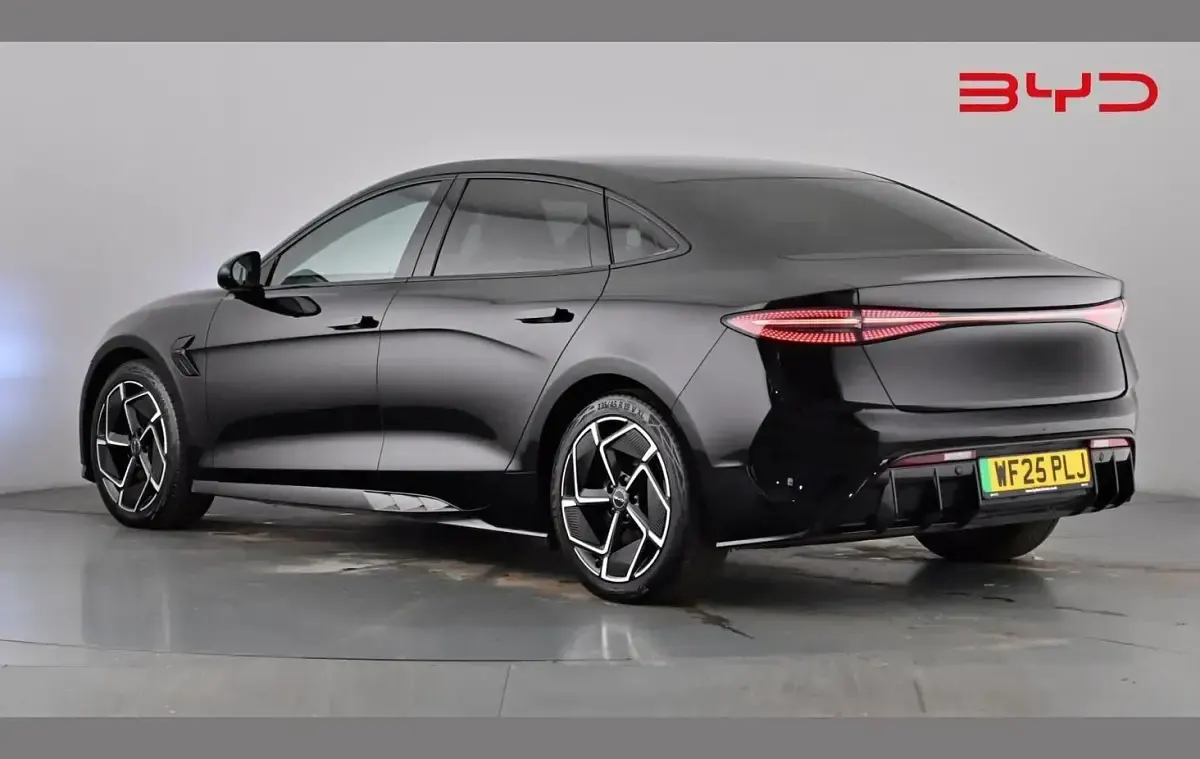 Used BYD Seal 389 kW (530 HP) 2025 Obsidian black Sedan