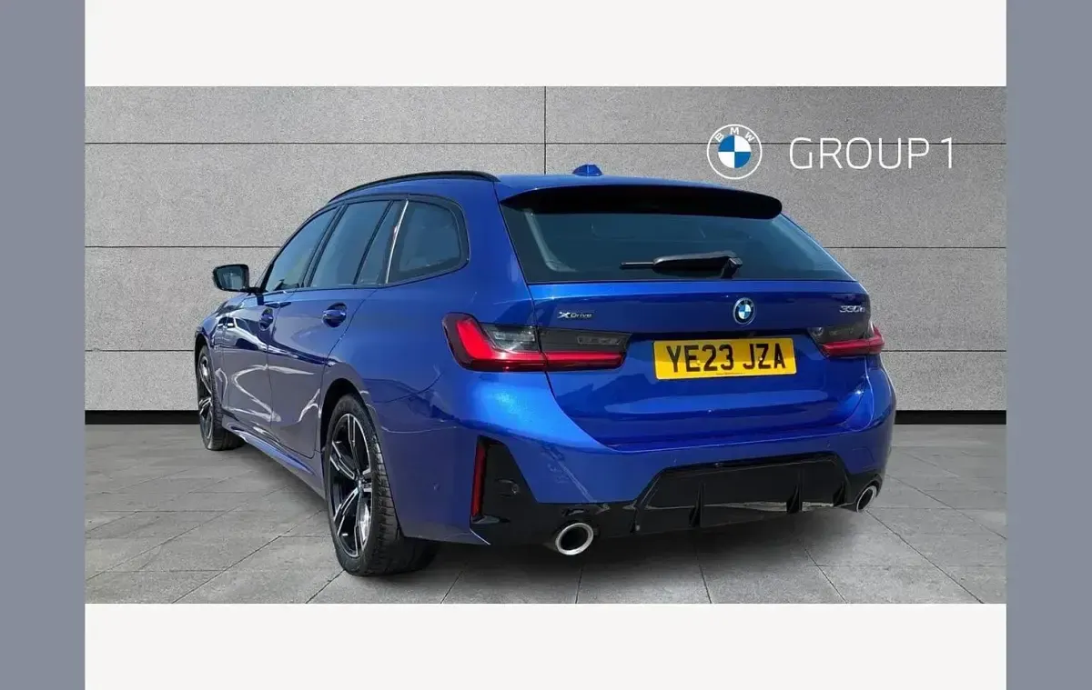 Used BMW 330 M Sport 288 HP (211 kW) 2023 Blue Estate