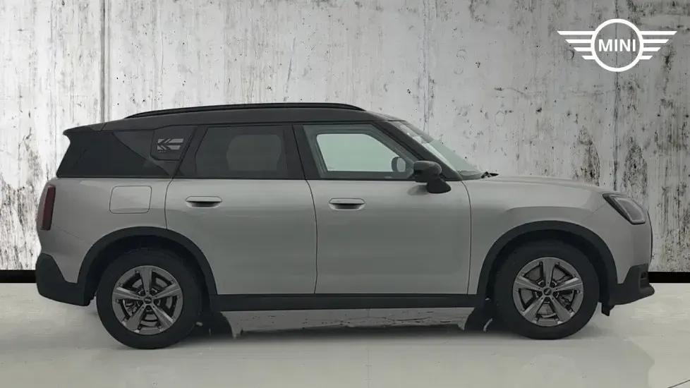 Used Mini Countryman 215 HP (158 kW) 2024 Silver SUV