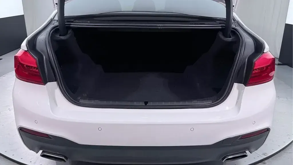 Used BMW 540 M Sport 2018 White Sedan