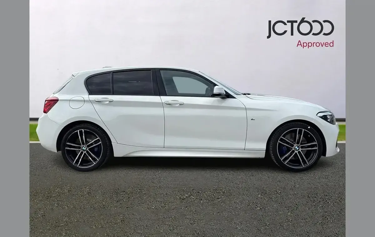 Used BMW 118 M Sport 134 HP (98 kW) 2019 White Hatchback