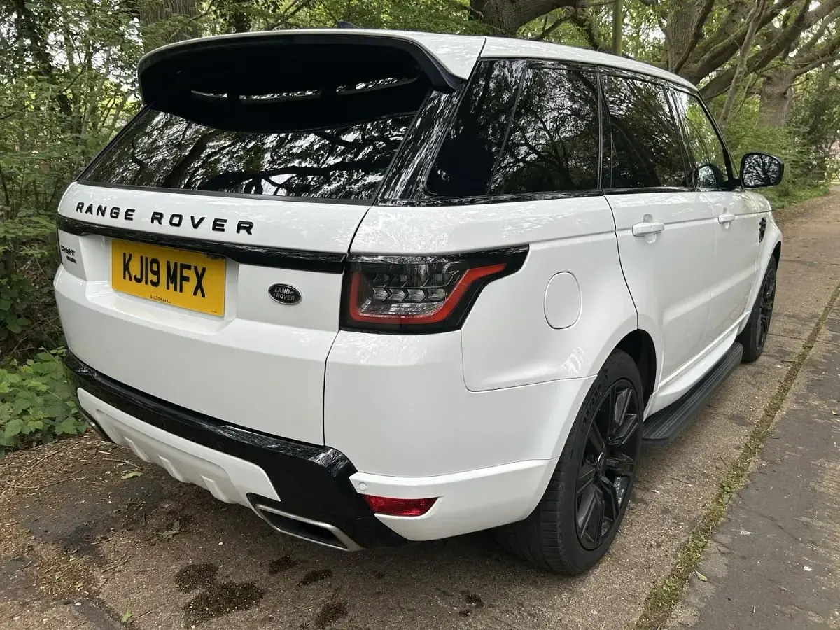 Used Land Rover Range Rover Sport HSE Dynamic 306 HP (225 kW) 2019 White SUV