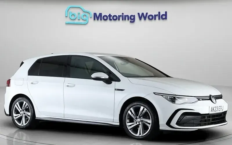 Used VW Golf VIII R-line 150 HP (110 kW) 2023 Hatchback