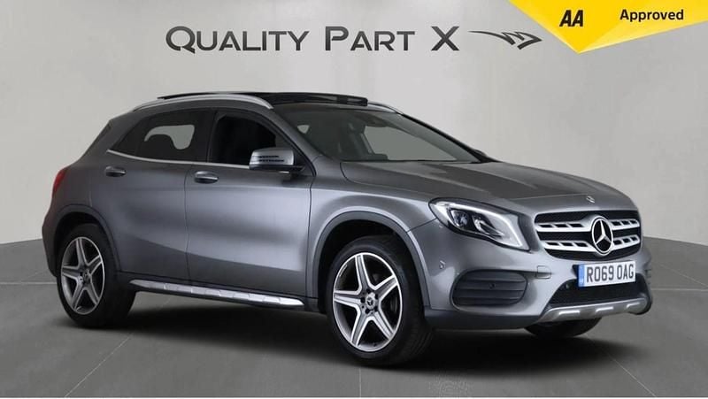 Grey Used 2019 Mercedes GLA200 AMG line SUV | £15,280 (Fair price) - Image 1/4