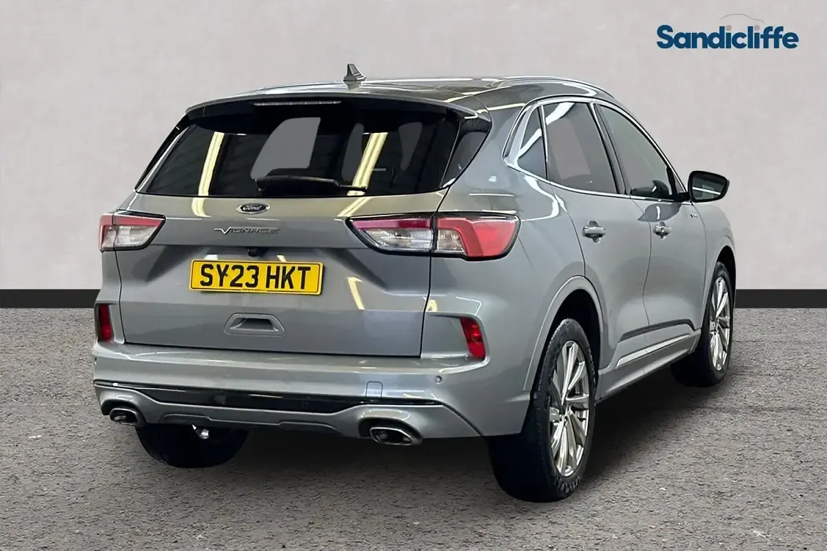 Used Ford Kuga Vignale 225 HP (165 kW) 2023 Silver SUV