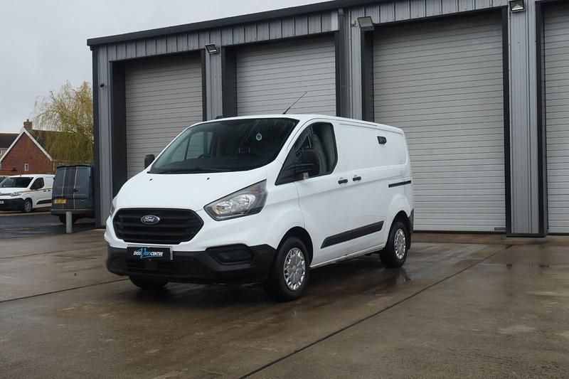 Used Ford Transit Custom 105 HP (77 kW) 2021 White Van
