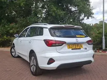 Used MG MG5 EV SE 114 kW (156 HP) 2023 White Estate