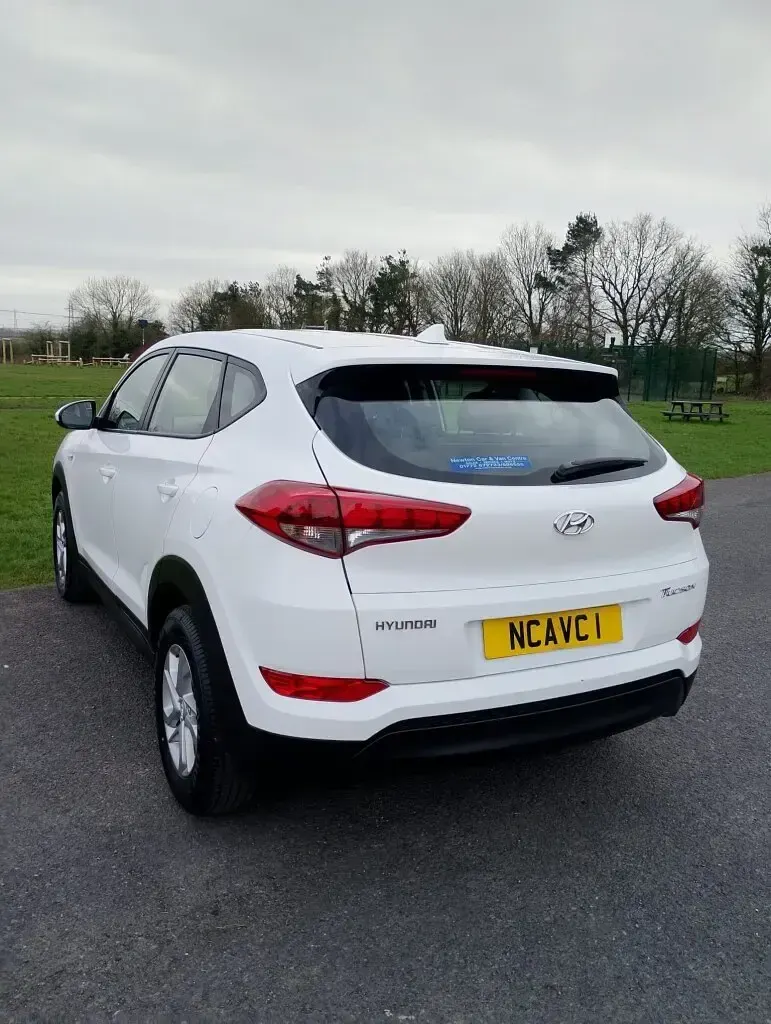 Used Hyundai Tucson 116 HP (85 kW) 2016 White SUV