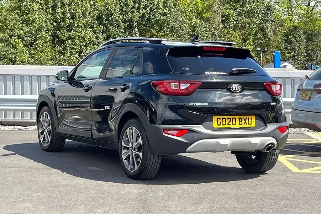 Second-hand Kia Stonic 117 CP (86 kW) 2020 Negru SUV