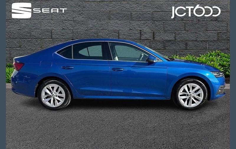 Used Skoda Octavia SE L 147 HP (108 kW) 2024 Blue Hatchback