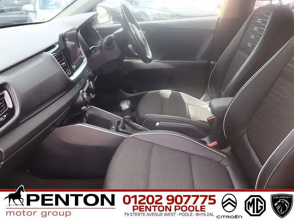 Used Kia Stonic GT-Line S 118 HP (86 kW) 2022 Yellow SUV