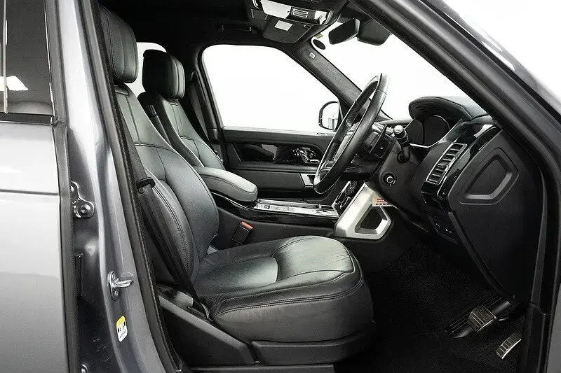 Used Land Rover Range Rover 404 HP (297 kW) 2021 Grey SUV