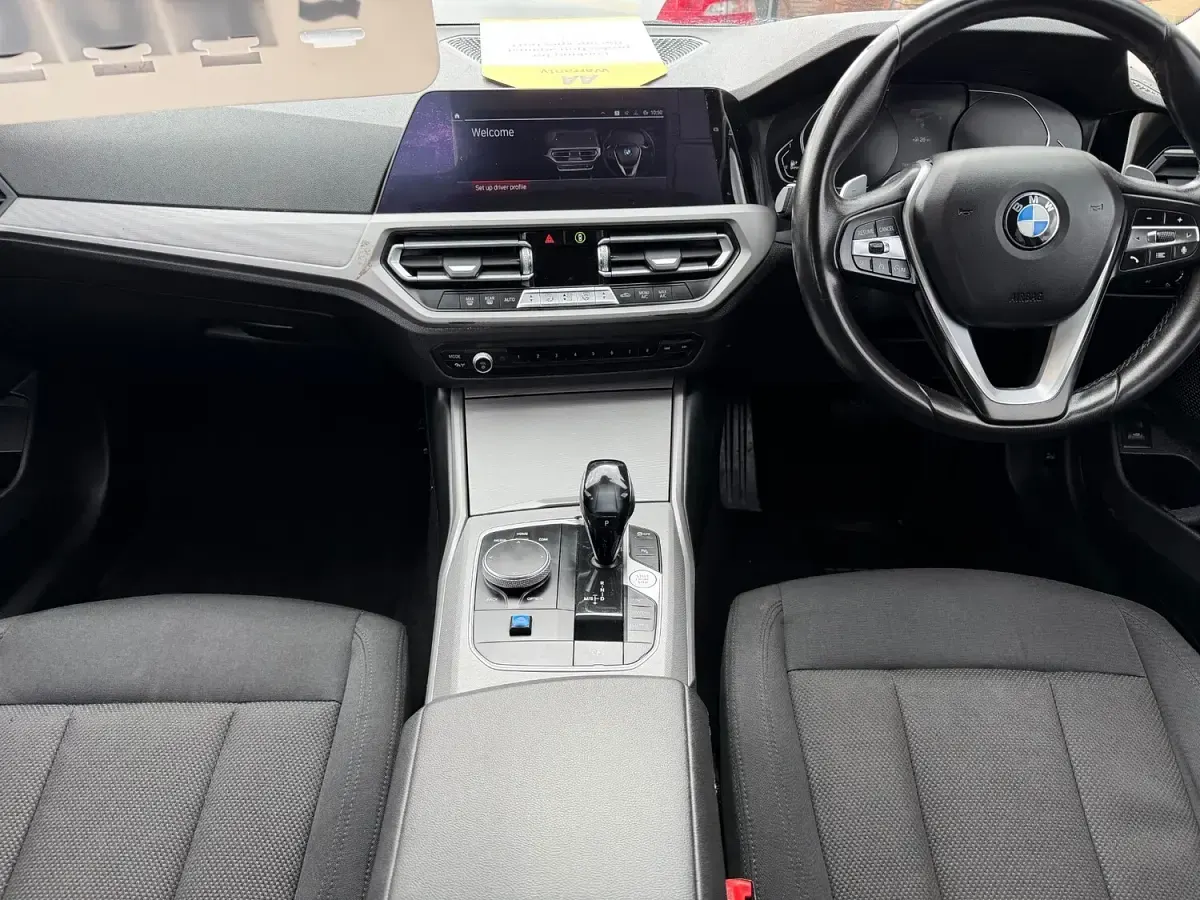 Used BMW 330 Sport Line 282 HP (207 kW) 2021 White Estate