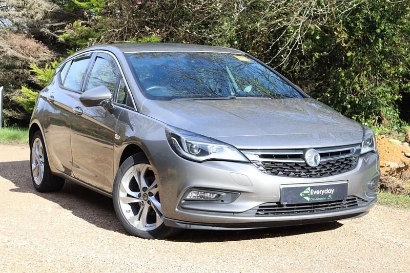 Used Vauxhall Astra SRi 2017 Grey Hatchback