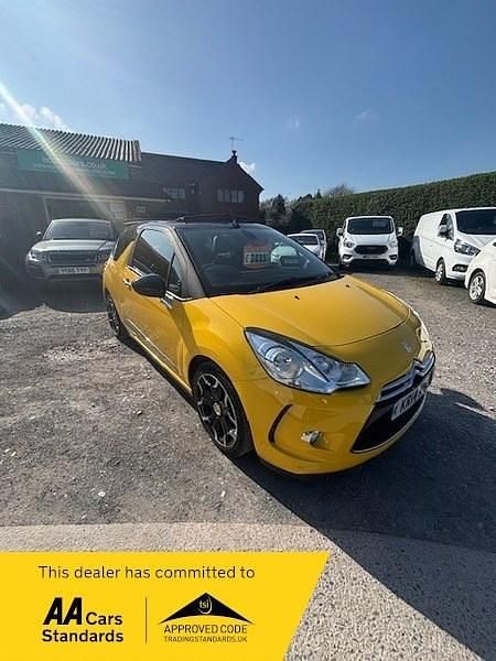 Begagnad Citroën DS3 Cabriolet 2014 Gul Cab