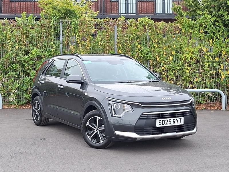 Grey New 2025 Kia Niro 2 SUV | £26,498 (Fair price) - Image 1/4