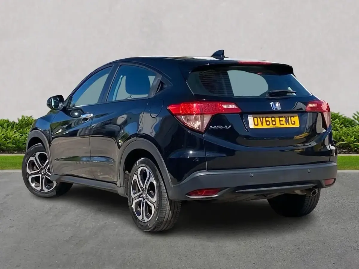Second-hand Honda HR-V SE 120 CP (88 kW) 2018 Negru SUV