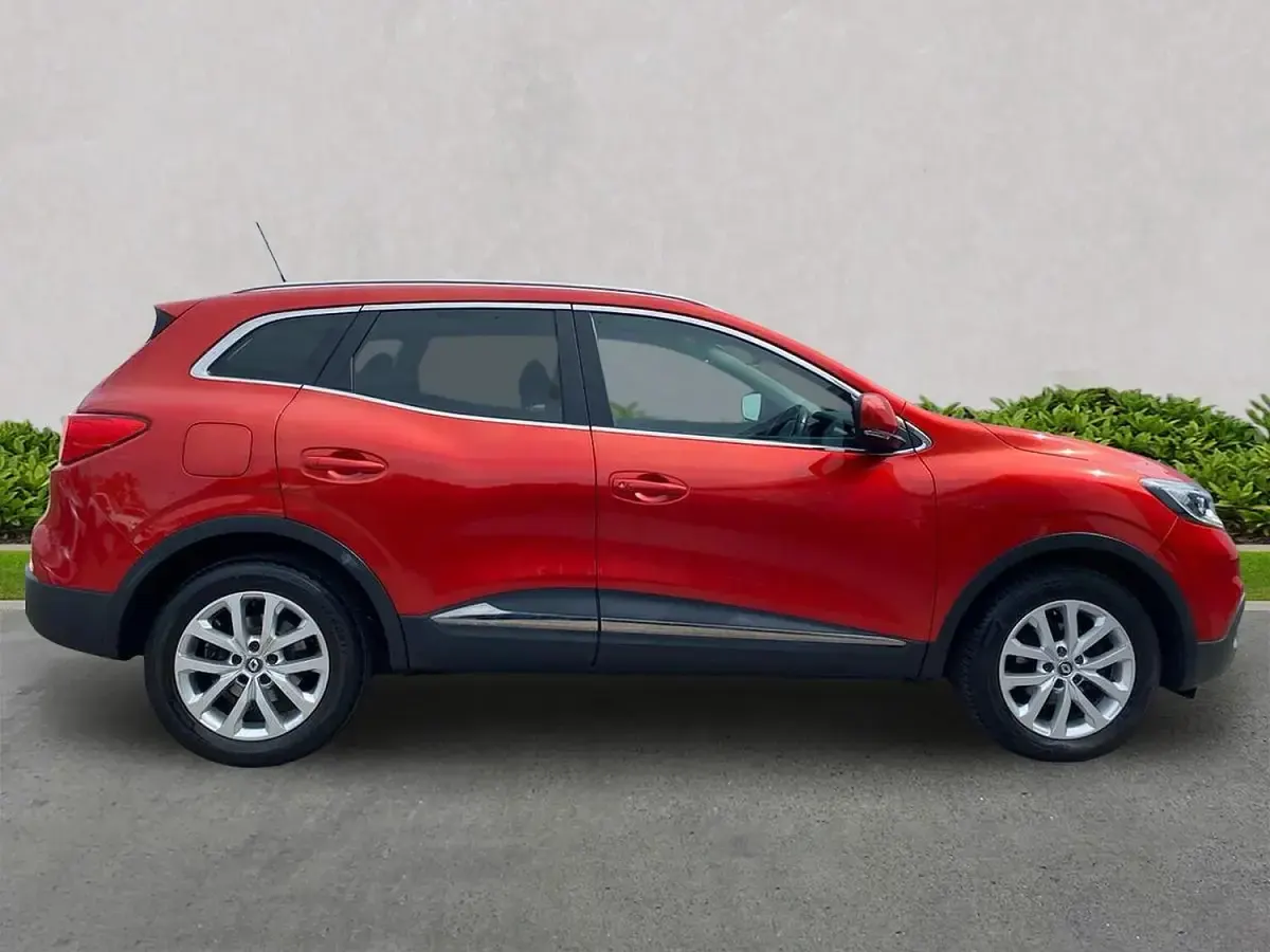 Usado Renault Kadjar Dynamique 110 HP (80 kW) 2016 Vermelho SUV